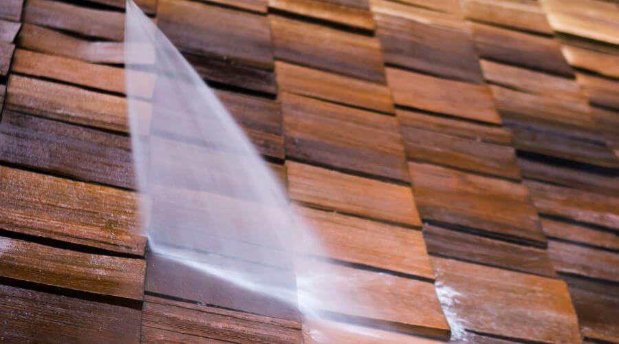 Professional gutter cleaning in New Lothrop, MI